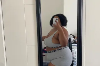 CUMMING in town for a good tim... - Image 2