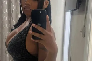 ITS A BADDIE IN TOWN 👠✈✨ - 25 - Image 2