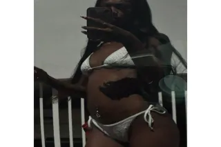 𝒏𝒆𝒘 𝒉𝒆𝒓𝒆 📲 , ꜱᴇxʏ ᴄʜᴏᴄᴏʟᴀᴛᴇ ʙᴀʀʙɪᴇ 🤤 - Image 1