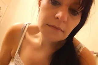 Ashley love!❤Very Mature Innocent Sexy Mom🍑Hookup/Video Chat Fun/Hot Video Content Sell Available!! - Image 1