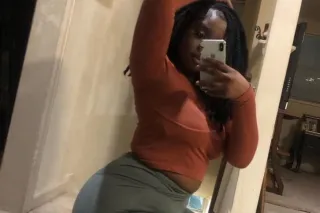 come pound my pussy until i cum on your dick - Image 2